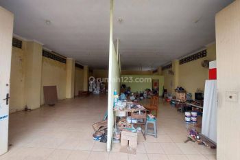 Ruko Dan Rumah Tinggal Di Kawasan Bisnis, Gamping, Sleman