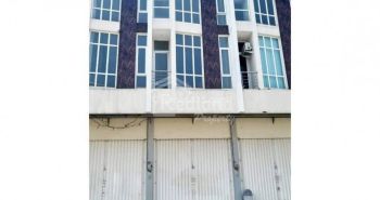 Ruko di Bizzpark Madukoro , Semarang Me 5823