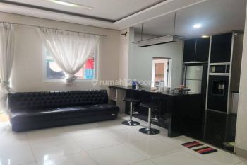 Disewa  Rumah Furnished 4 Kamar Tidur  di Jakarta Garden City Cakung