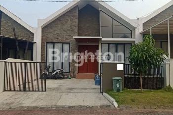RUMAH SIAP HUNI GREENLAND TIDAR MALANG
