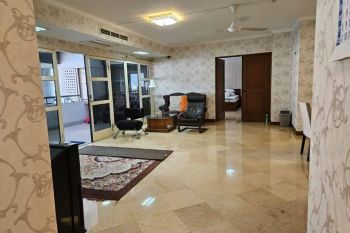 Dijual Apartemen Grand Tropic Jakarta Barat 3BR Dekat Mall Taman Anggrek