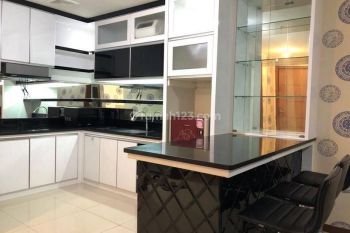 Condominium Green Bay 2BR Full Furnished Interior Mewah View Cakep