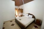 thumbnail-kbp1228-charming-villa-with-a-very-spacious-and-large-garden-in-a-quite-and-safe-9
