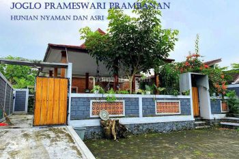 Rumah Dengan Joglo Luas Bangunan 300 M2 di Prambanan