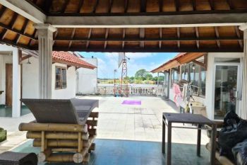 B 72 Ruko gandeng di Gatot Subroto