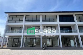 Disewakan Ruko 3lantai di Jl metro tanjung bunga,ruko rolling hills,makassar