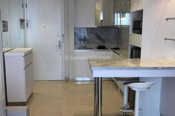 Dijual Apartemen Gold Coast Lantai Tinggi Full Furnish dan Sea View