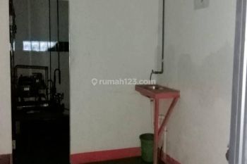 Di Sewakan Gudang Bersih Di Holis