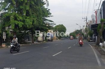 TANAH DAN BANGUNAN TOKO LOKASI PINGGIR JALAN UTAMA SEMARANG TIMUR