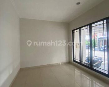 Sewa rumah 2 lantai minimalis dan bersih