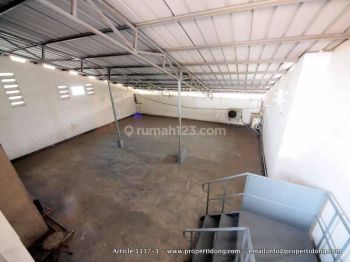 GEDUNG Cocok untuk Hotel, Tempat Kos,Gudang Supermarket di Garuda Bandung