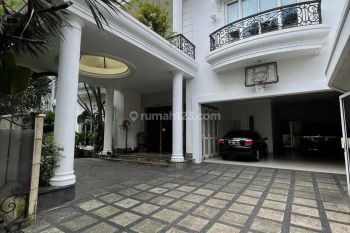 FOR SALE KEBAYORAN BARU DEKAT SENAYAN CITY MODERN CLASSIC DESIGN LOKASI PREMIUM,