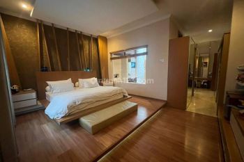 Rumah Mewah 2 Lantai Siap Huni Sayap Dago Bandung