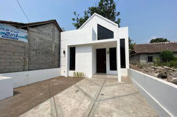 Jual Rumah Murah 300jtan Dekat Jl. Jogja Solo di Prambanan