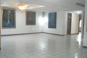 Disewakan Rumah Terawat 1 Lantai di Kopo Sari