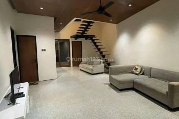 Disewakan Rumah Villa Modern Komplek Di Dago