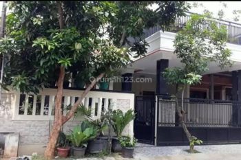 Di Jual Rumah Bagus di Komplek Anggrek Loka Graha Raya Bintaro