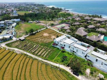 Tanah di Pantai Lima Pererenan Canggu Dekat Pantai
