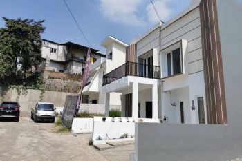Villa 2lt Private Pool, Balkon, Rooftop Sebelah Dprd, Jatimpark 3
