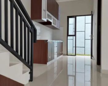 rumah 2 lantai siap huni di graha raya