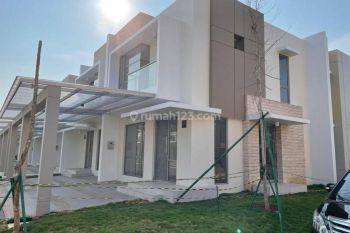 Disewakan Cepat Rumah Scarlet Di PIK 2 Lokasi Strategis