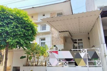 Rumah Mungil Yang Apik Dalam Komplex Dekat Sekolah Jepang