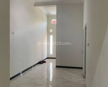 Dijual Rumah Mewah Belakang Kantor BPK RI dekat Transmart UNDIP