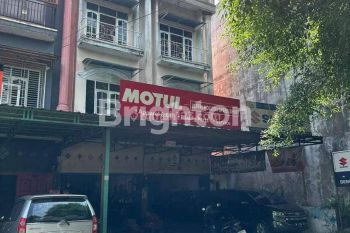 ruko gandeng usaha 3 lantai