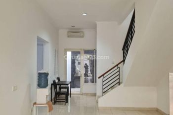 KAN RUMAH SEMI FURNISH CLUSTER CANARY THE SPRINGS SUMARECON SERPONG