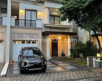 Dijual rumah mewah dengan kolam renang di Cluster Jadeite, BSD City