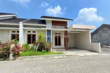 Rumah Baru Cantik Modern 7 Menit Dari Pamella 7 Swalayan