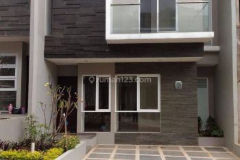 Rumah Baru Dalam Cluster Dekat Setrasari Mall