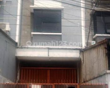 Chandra Disewa Ruko Uk 4x21m Cocok Usaha di Jelambar