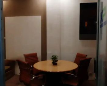 DISEWAKAN RUANG KANTOR