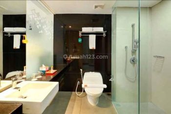 Condotel Hotel Harris Strategis Di Seminyak Kuta Bali S7058
