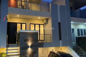 Brand New Cluster 3 Lantai Pinggir Tol Krukut Antasari Jaksel Depok