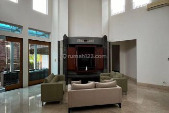 B035 Rumah Menteng Pinggir Jalan Cocok Untuk Kantor