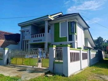 Jual rumah Berserta lahannya