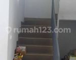 thumbnail-rumah-2-lantai-furnished-di-batununggal-indah-estate-8
