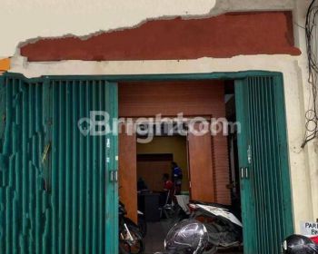 Ruko 3 Lantai Panjang Jiwo