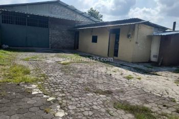 Gudang Murah Akses Kontainer Area Pergudangan di Dekat Ring Road Utara, Jl Jcm,