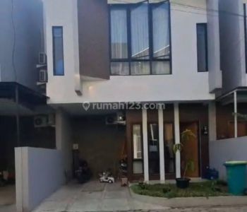 Rumah Minimalis Ada Rooftop Di Cirendeu
