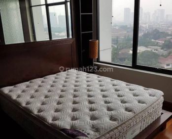 Apartment Hamptons Dijual Type 2 BR di Cilandak Jakarta Selatan
