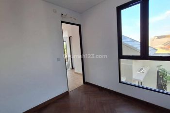 Rumah Minimalis Modern 2 Lantai , Hanya 10 Menit Exit Tol