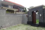 thumbnail-modern-3-bedrooms-house-located-in-ungasan-area-surrounded-by-houses-and-villas-8