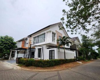 Rumah 2 Lantai Bagus Furnished SHM di Discovery Conserva, Tangerang Selatan