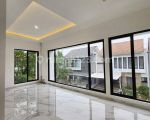 thumbnail-rumah-2-lantai-bagus-furnished-shm-di-discovery-conserva-tangerang-selatan-10