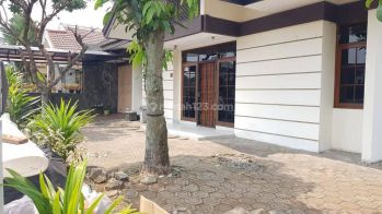 Di Sewakan Rumah Besar Dan Bersih Di Singgasana