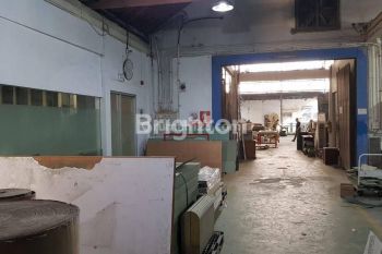 GUDANG SIAP PAKAI DI KARANG EMPAT PLOSO SURABAYA