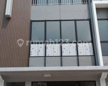 Disewa ruko di hive parc, bisa sewa perlantai